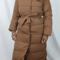 DOUDOUNE LONGUE MARRON CAPUCHE FOURRURE