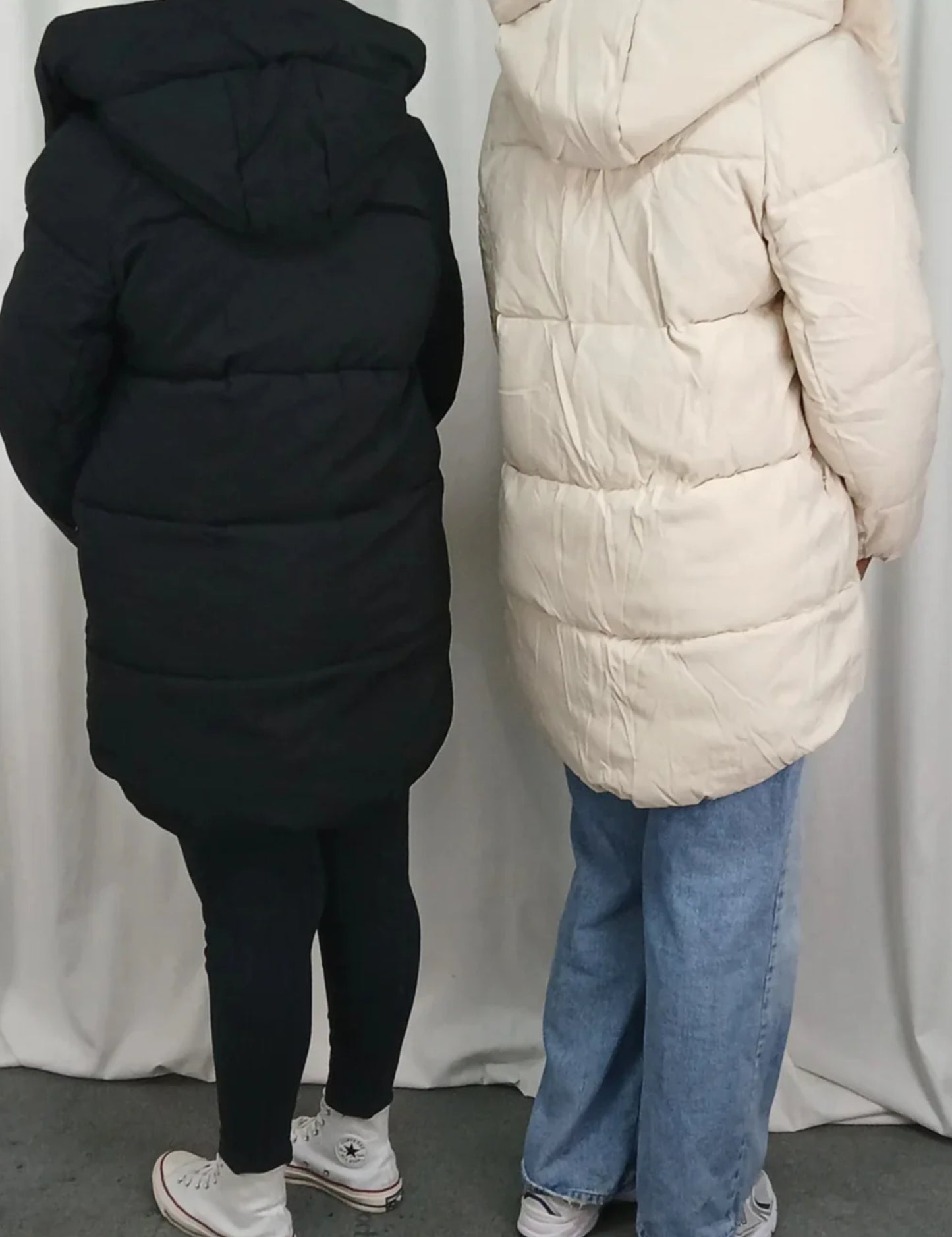 Pack de 2 Doudounes Courtes - Noir et Beige - Style et Confort Inégalés