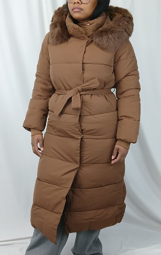 DOUDOUNE LONGUE MARRON CAPUCHE FOURRURE