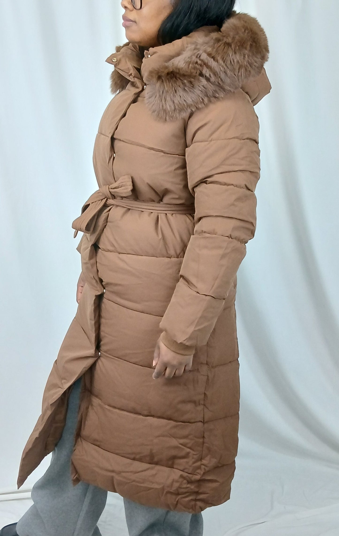 DOUDOUNE LONGUE MARRON CAPUCHE FOURRURE