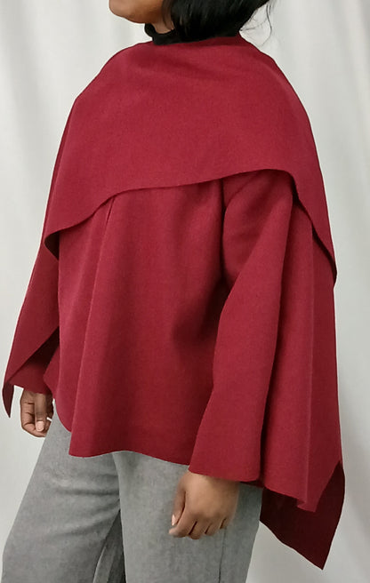 MANTEAU COURT BORDEAU AVEC ECHARPE